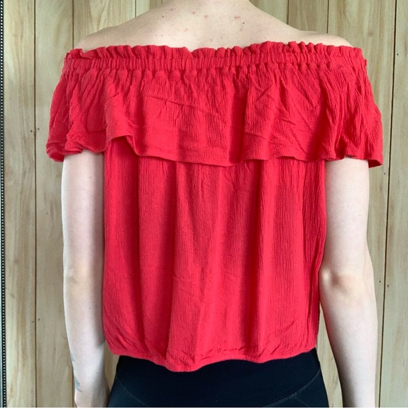 Off-Shoulder Crepe Ruffle Tank - Picture 7 of 12